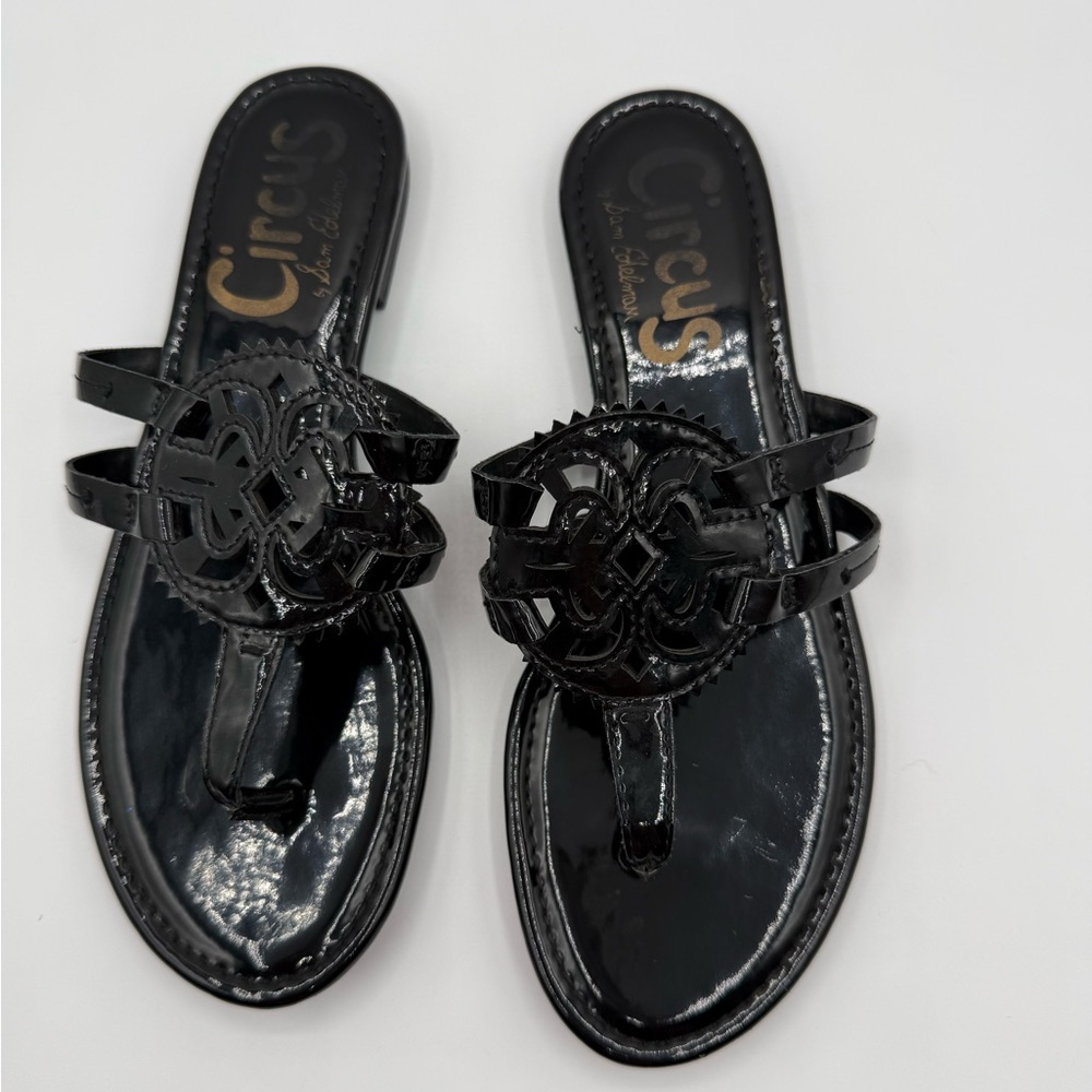 Circus NY by Sam Edelman Canyon Medallion Black Patent Leather Flat Sandals SZ 8 - Picture 9 of 9